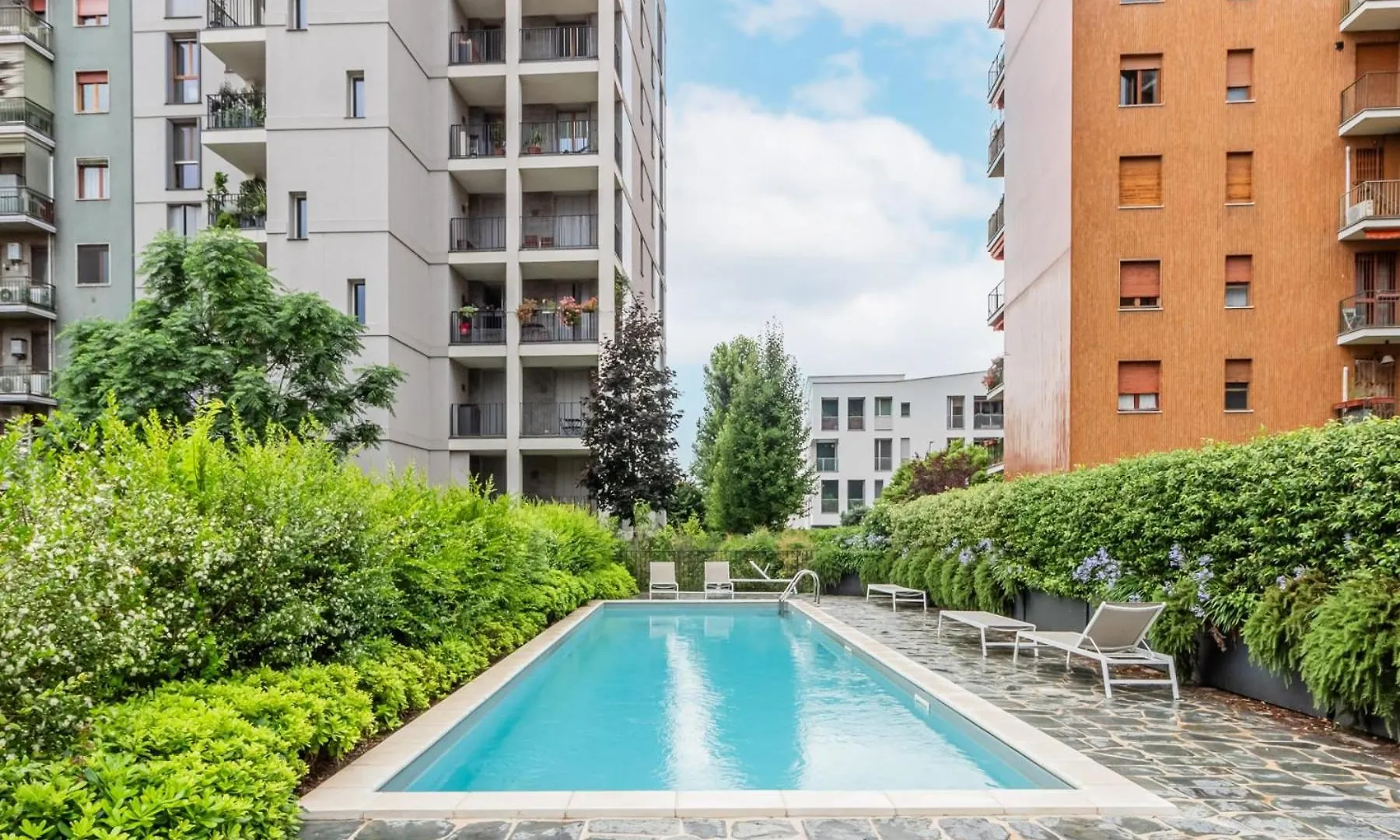 Apartment Homeby, City Oasis Milan